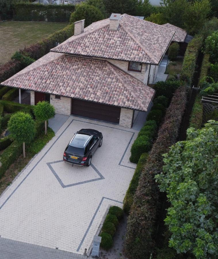 Modern Spanish Hacienda - 10Km From The Coast Ichtegem Dış mekan fotoğraf